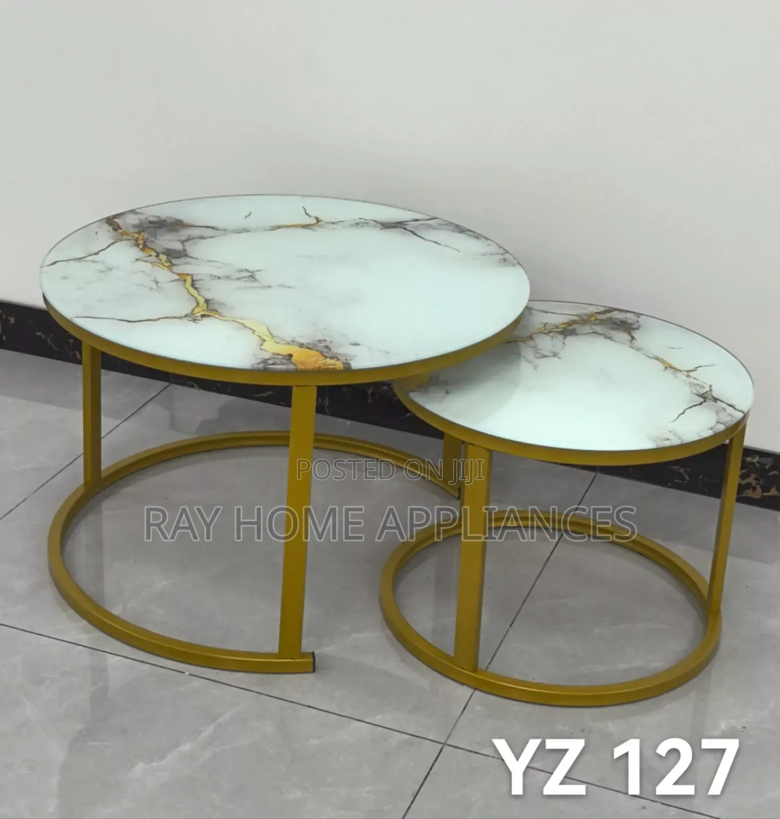 Nesting Coffee Table With Glass Effect