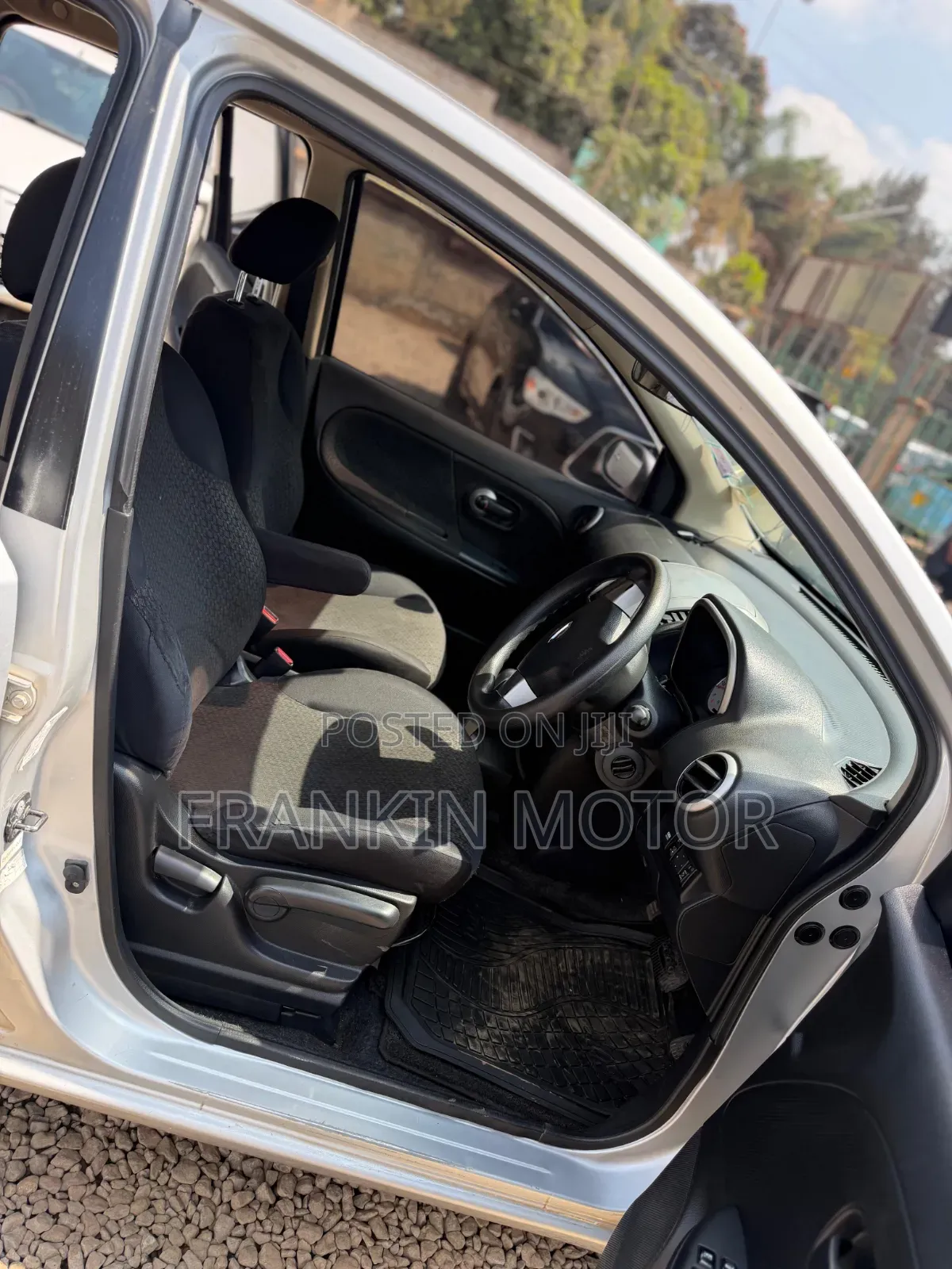 Nissan Note 2012 Silver