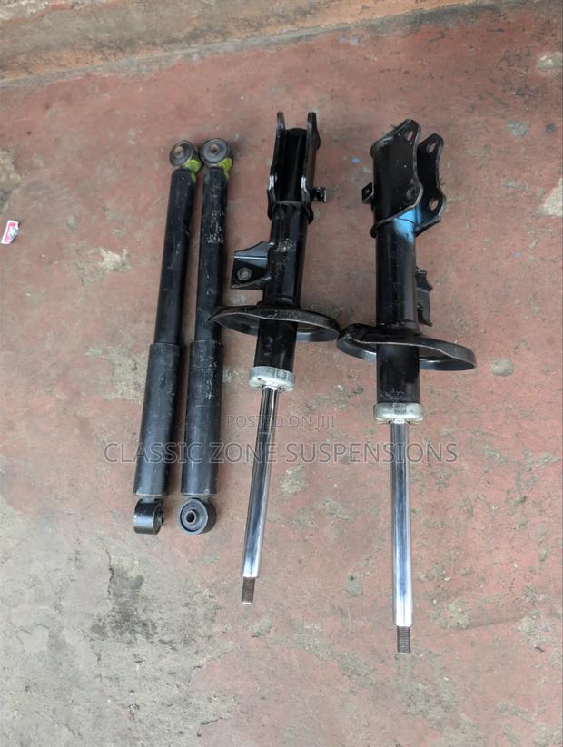Suzuki Escudo Shock Absorbers. - thumbnail 2