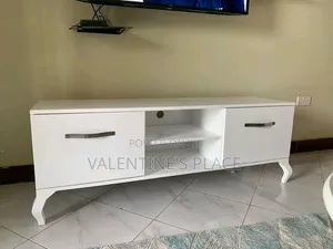 Premium 5FT TV Stand With Stylish Storage
Contemporary 5FT TV Stand –
