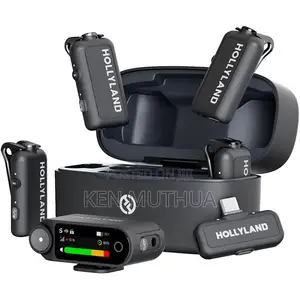 Hollyland Lark Max 2 Wireless Microphone Combo (4-Person Version)