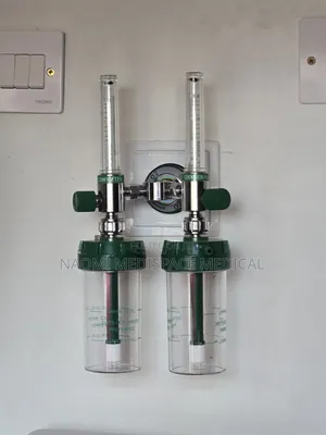 Double Wall Mounted Oxygen Regulator and Oxygen Outlet-Conplete Set