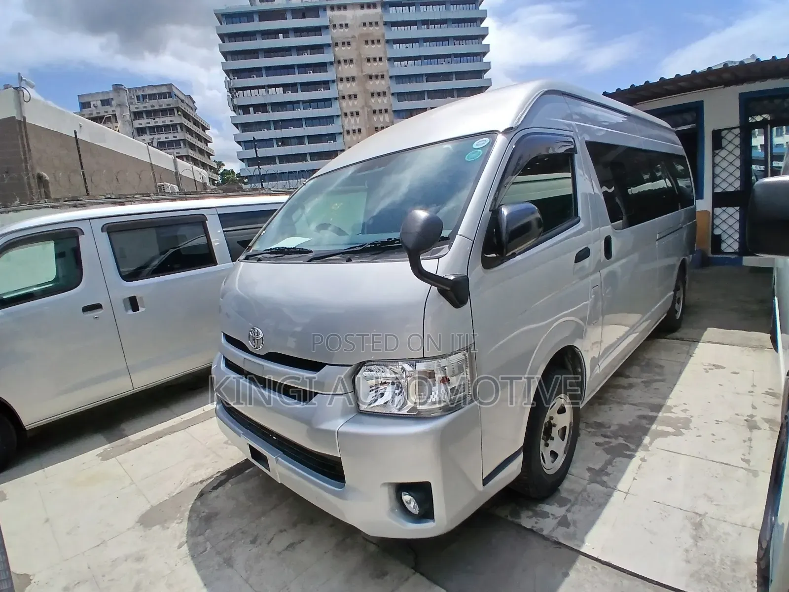 Toyota HiAce 2020 Silver