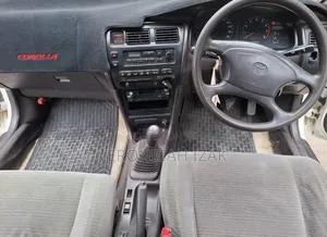 Toyota Corolla 1998 White