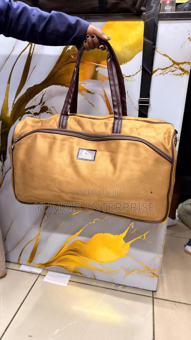 Brownish Corduroy Quality Travelling Bags at 1800 - thumbnail 2