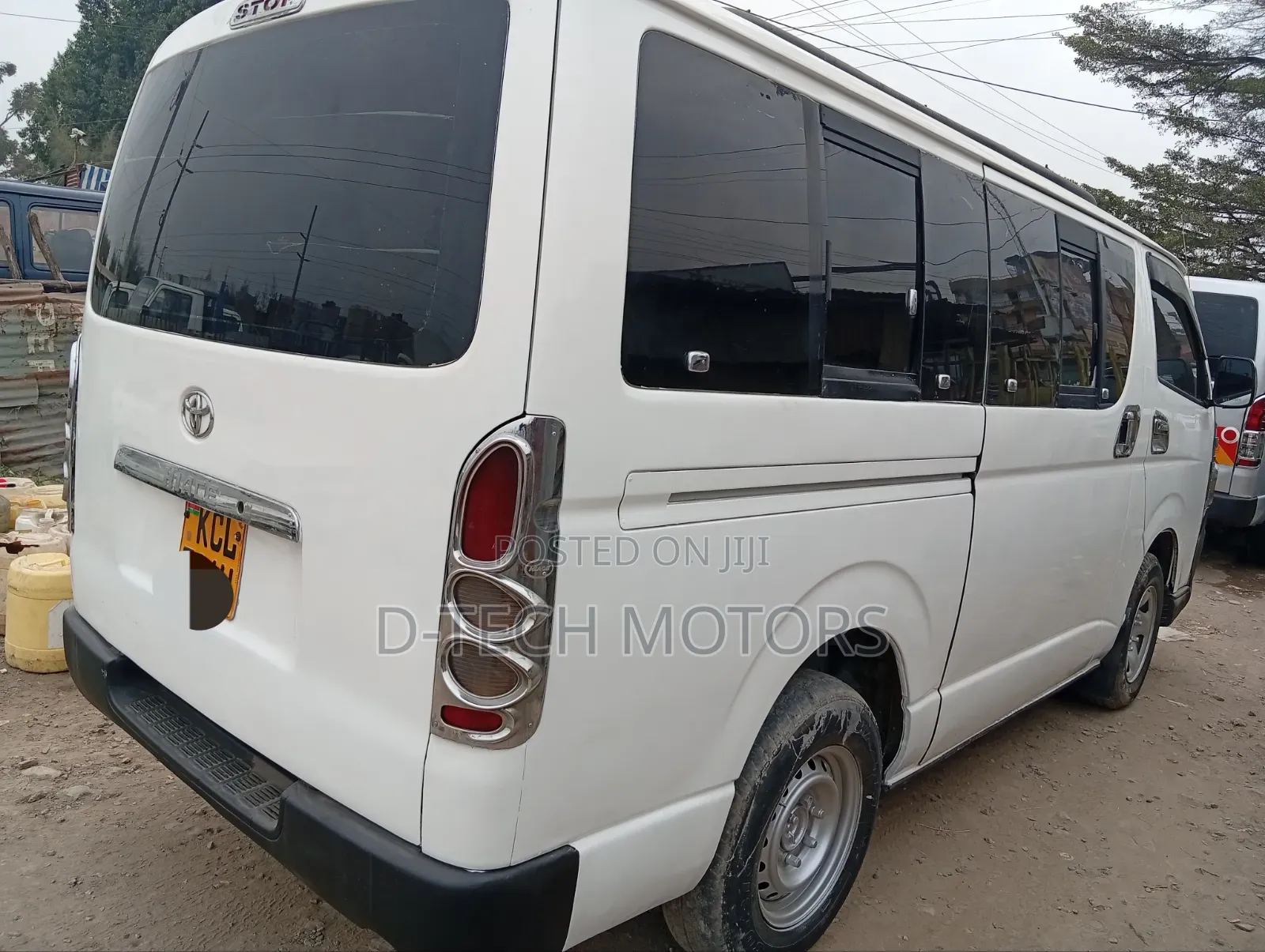 Toyota HiAce 2010 White