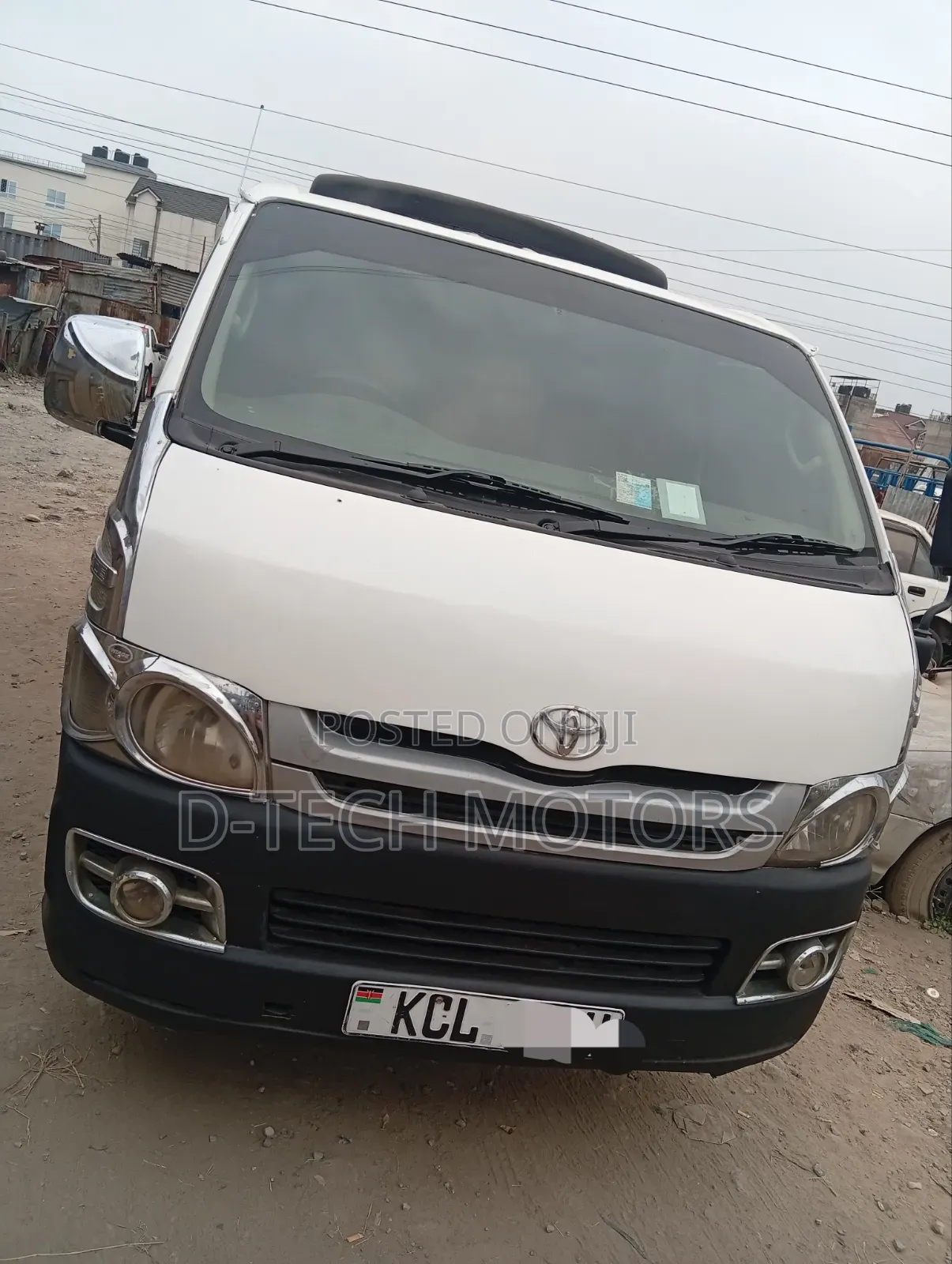 Toyota HiAce 2010 White