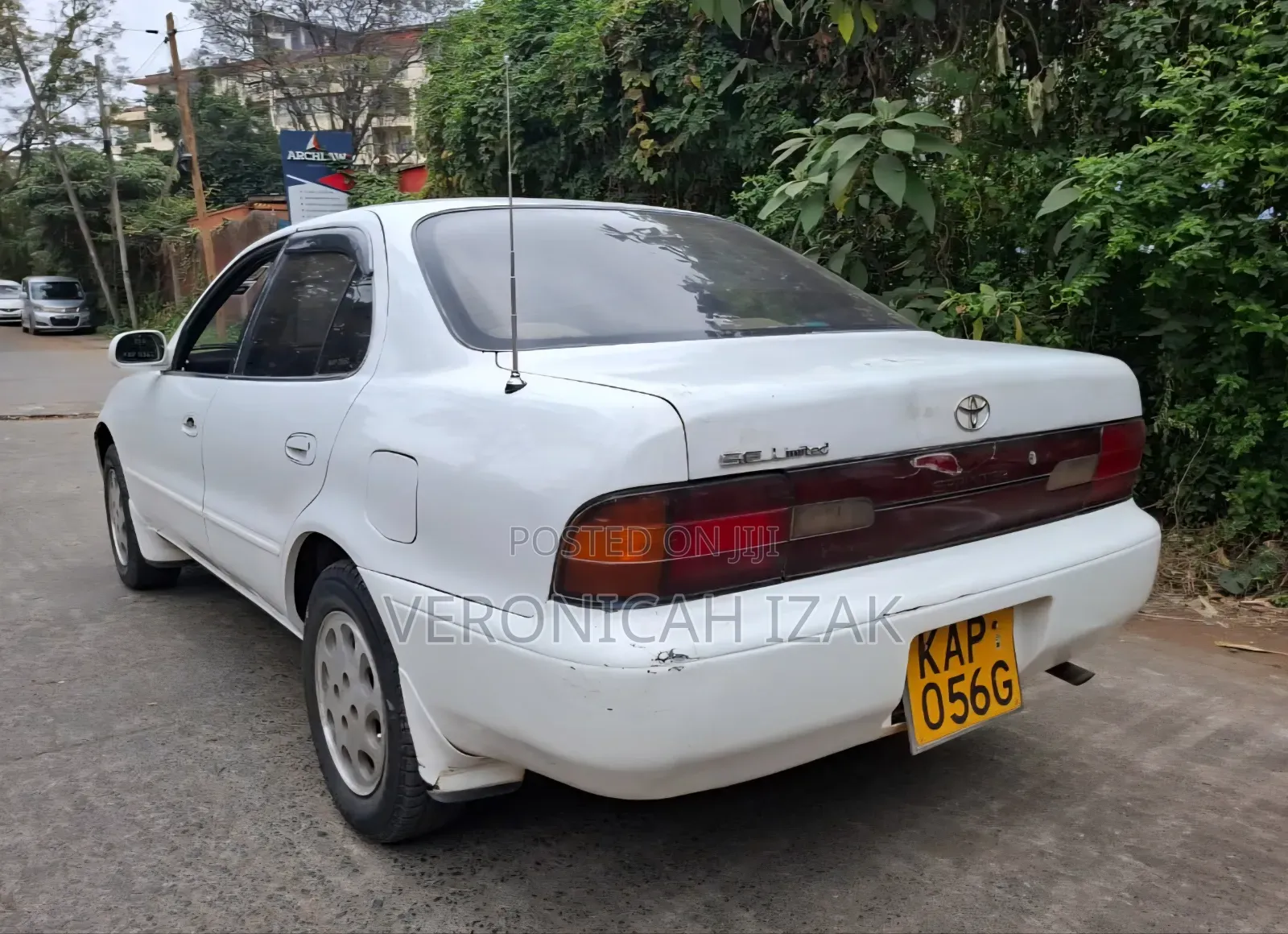Toyota Corolla 1998 White