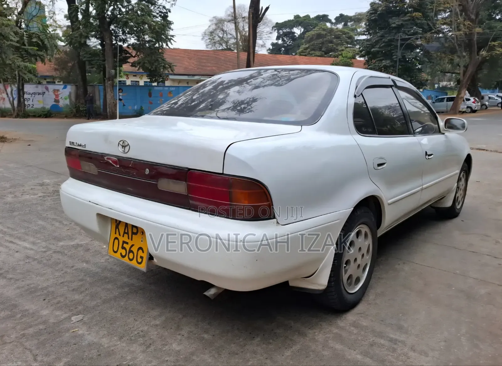 Toyota Corolla 1998 White