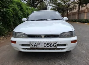 Toyota Corolla 1998 White