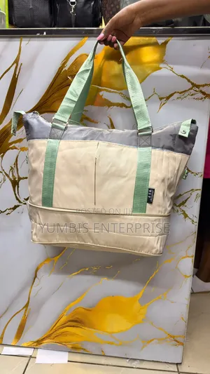 Colorful Expandable Travellbags at 750