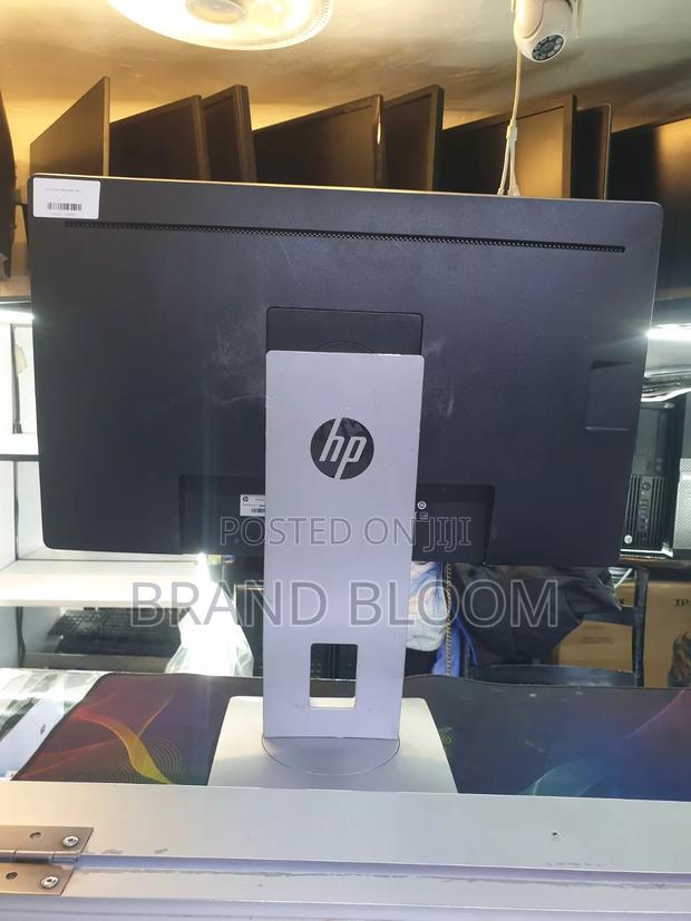 23" Monitor - thumbnail 2