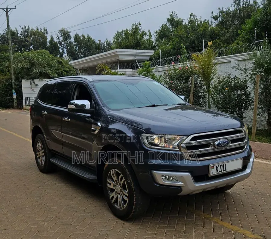 Ford Everest 2018 Black