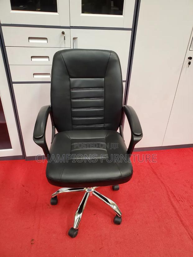 Black Leather Swivel Office Chair - thumbnail 2