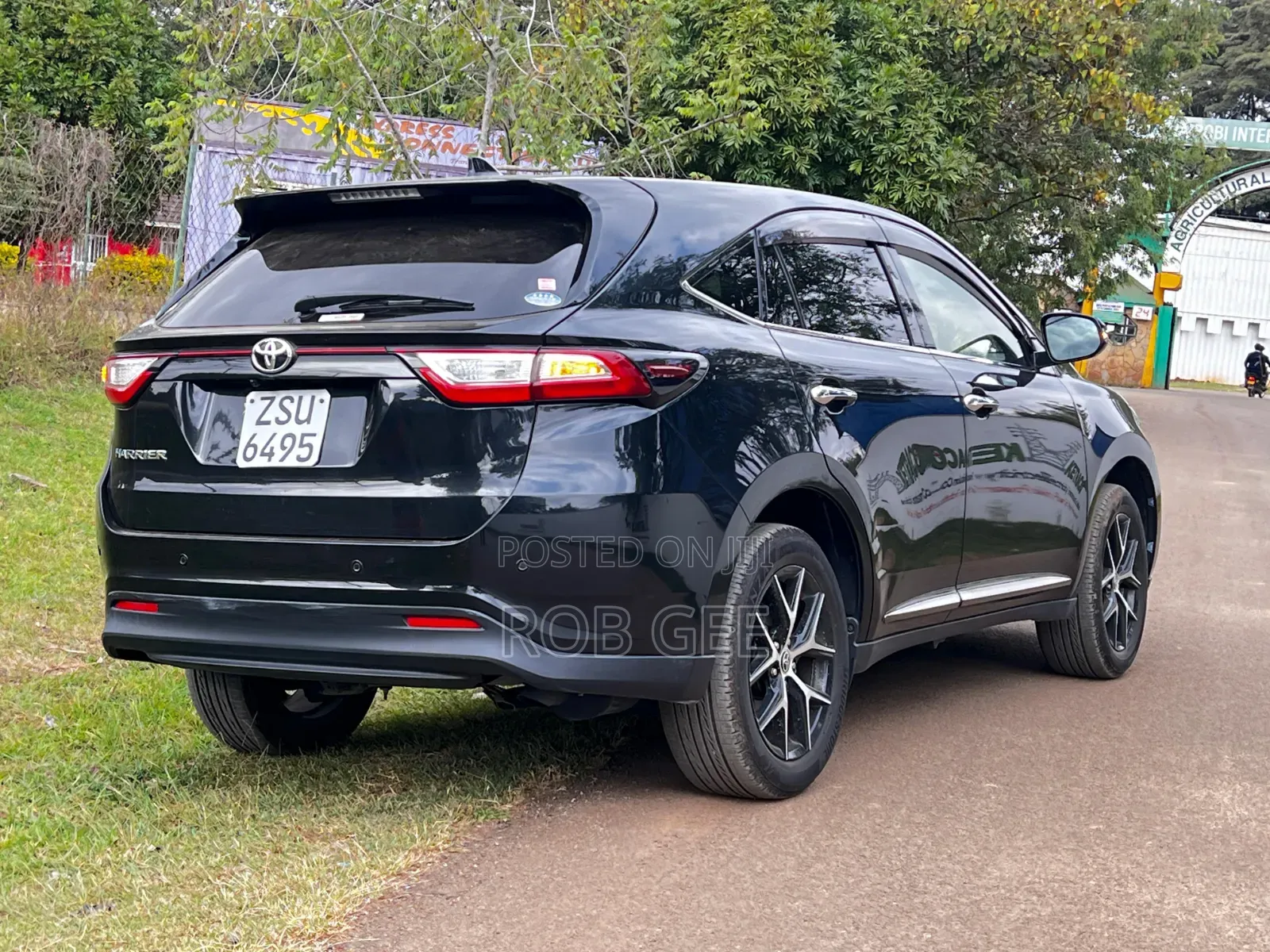 Toyota Harrier 2019 Black