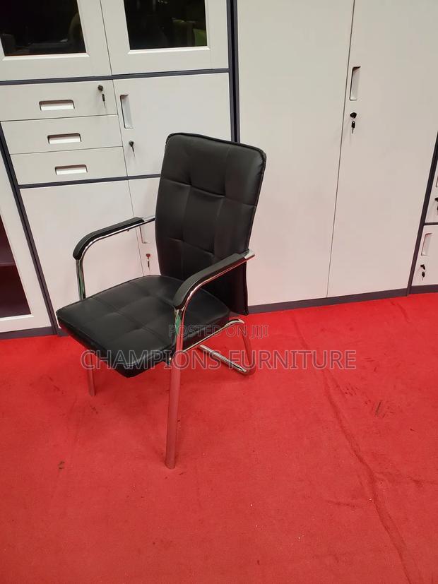 Black Reception/Visistors Chair - thumbnail 2
