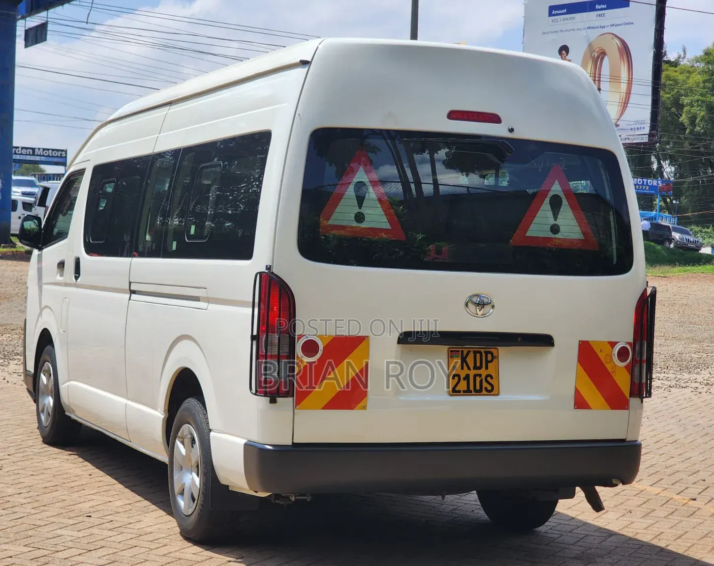 Toyota HiAce 2023 White