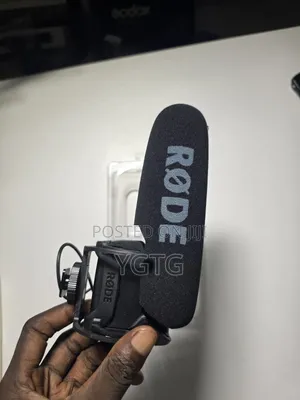 RØDE VideoMic Pro Professional Shotgun Camera Microphone