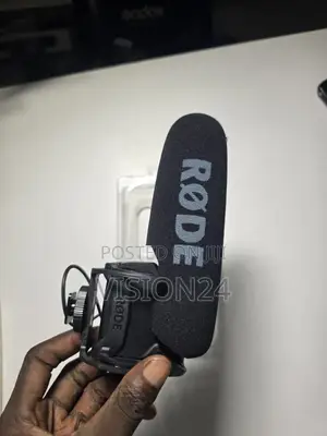 RØDE VideoMic Pro Professional Shotgun Camera Microphone