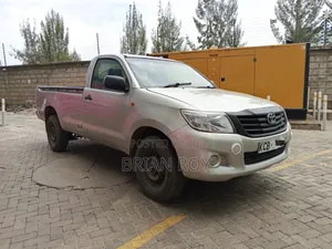 Toyota Hilux 2014 Silver