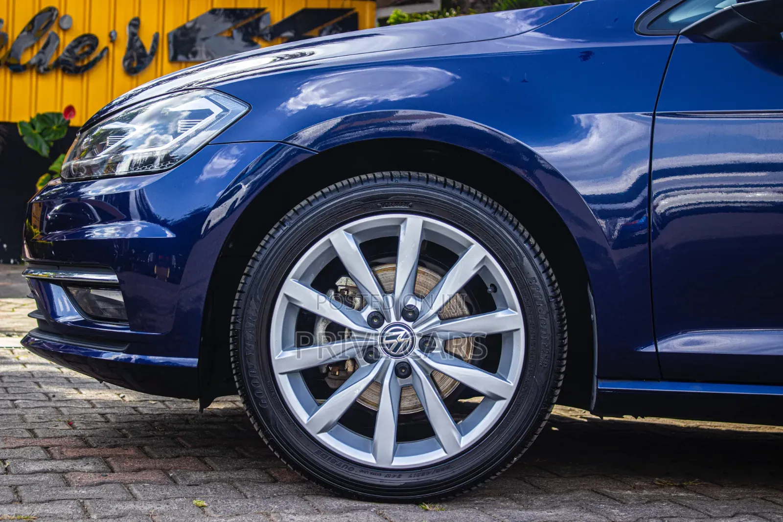 Volkswagen Golf 2019 Blue