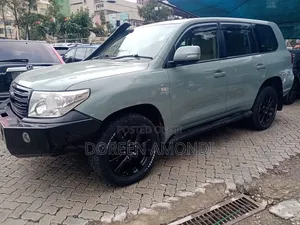 Toyota Land Cruiser 2008 Gray