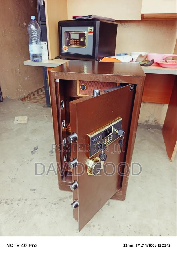 Cash Box Safe - thumbnail 2