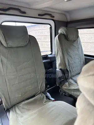Land Rover Defender 2011 White