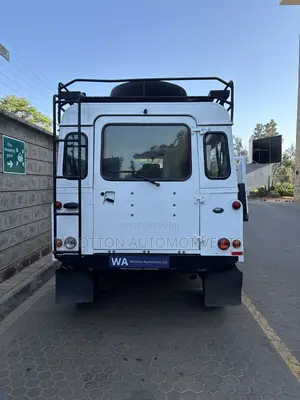 Land Rover Defender 2011 White