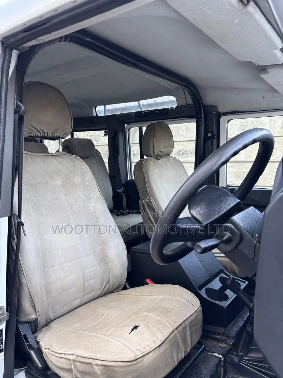 Land Rover Defender 2011 White