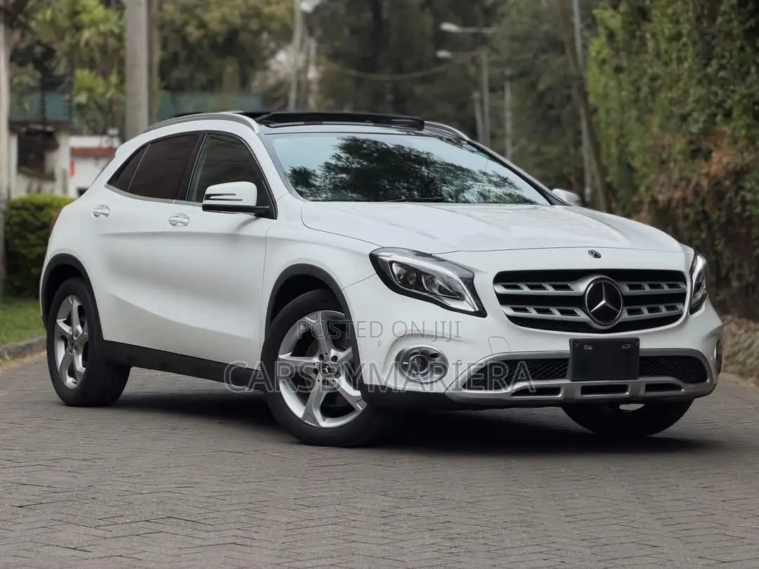 Mercedes-Benz GLA-Class 2019 White