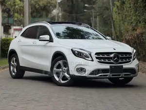 Mercedes-Benz GLA-Class 2019 White