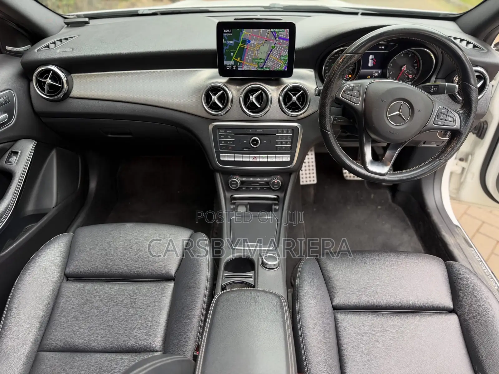 Mercedes-Benz GLA-Class 2019 White