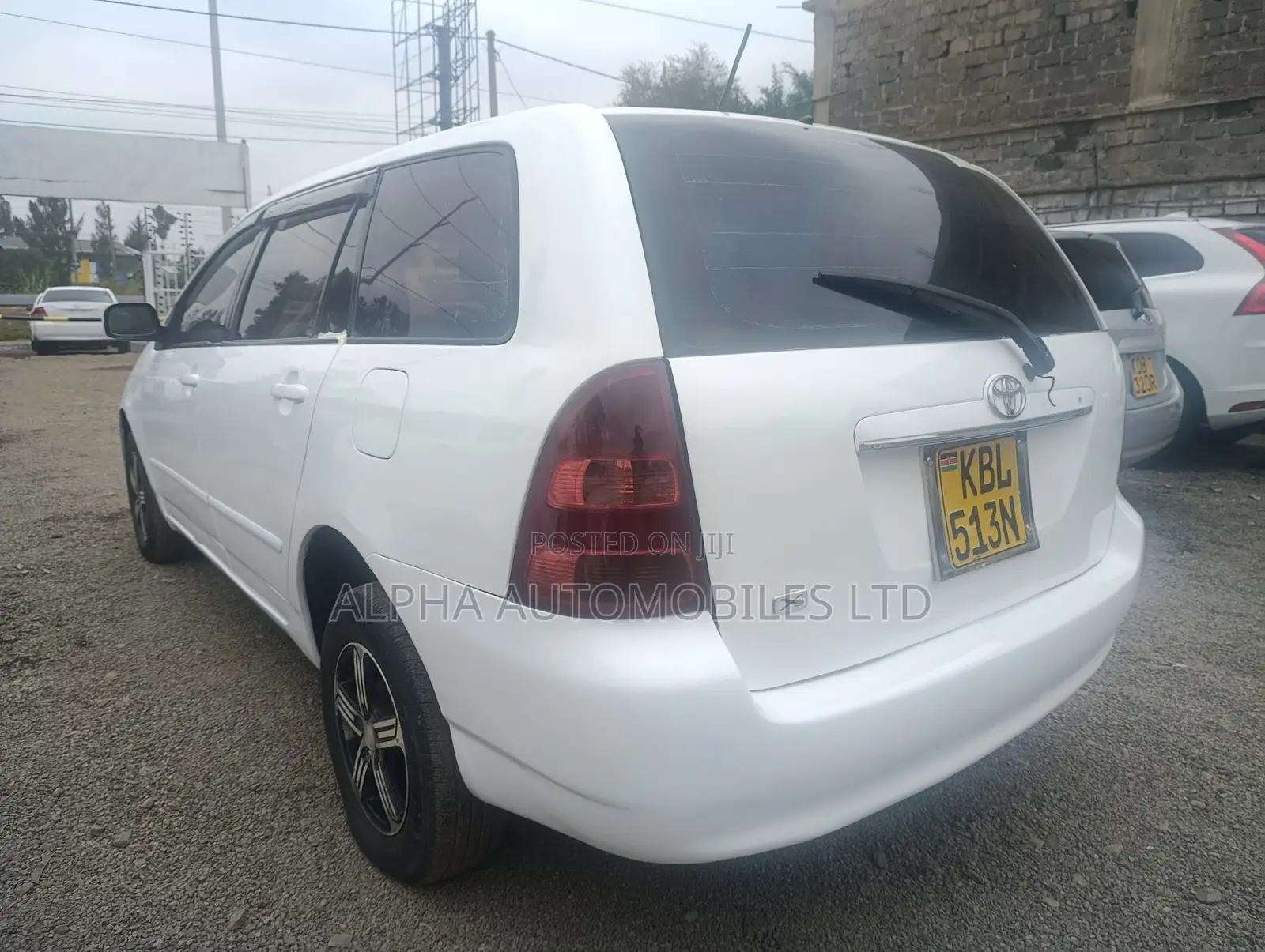 Toyota Corolla Fielder 2004 White