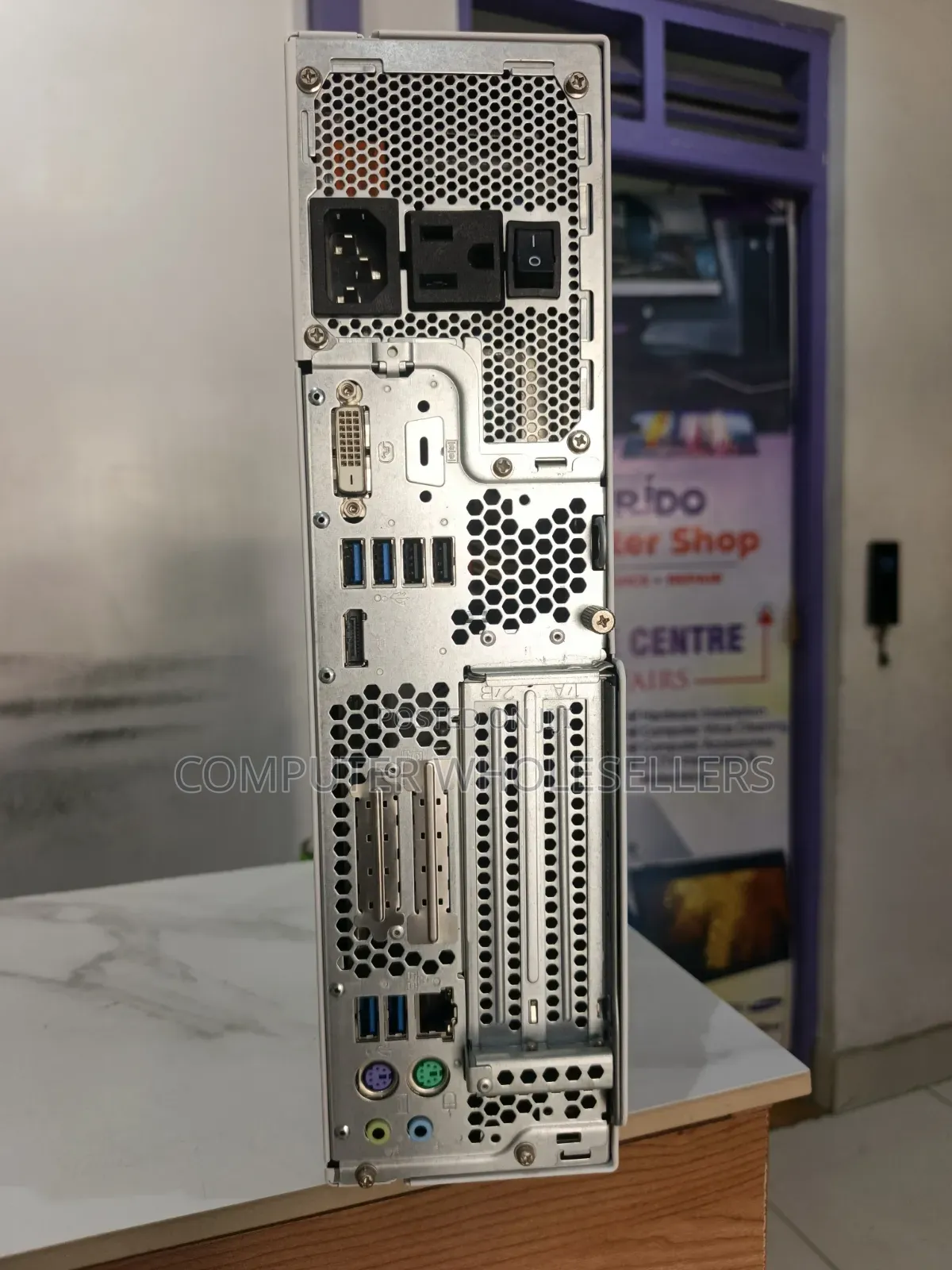 Desktop Computer Dell 8GB Intel Celeron HDD 320GB
