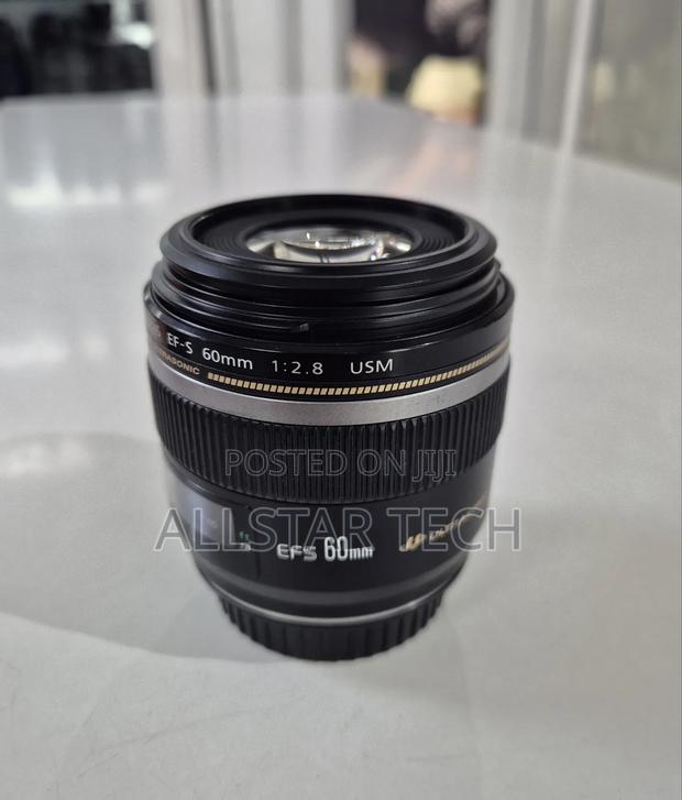 Canon 60mm Efs F2.8 Ultrasonic - main view