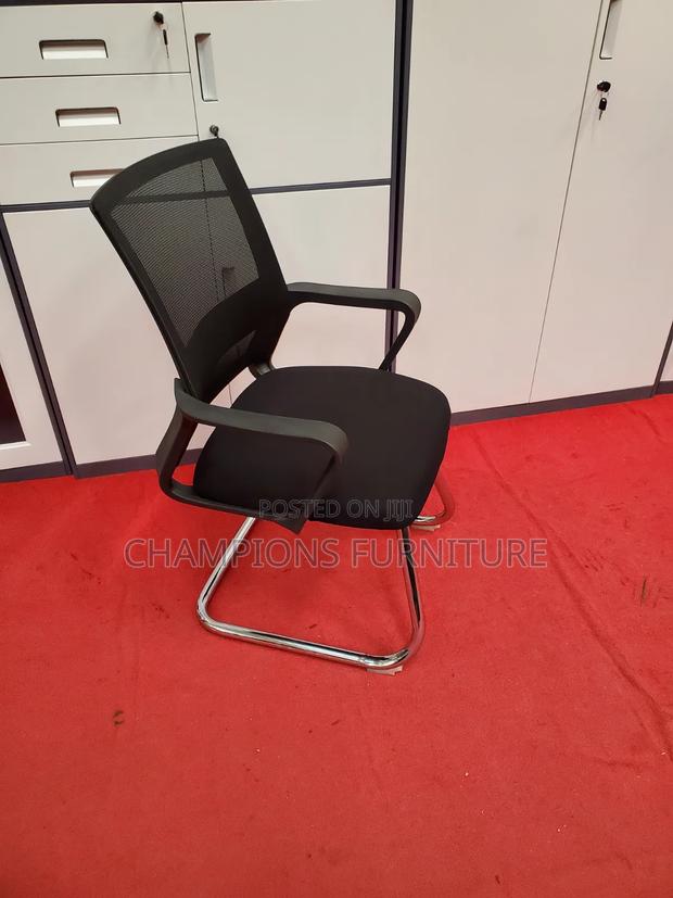 Mid Back Cantilever Office Mesh Chair - thumbnail 2
