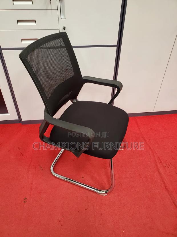 Mid Back Cantilever Office Mesh Chair - thumbnail 4