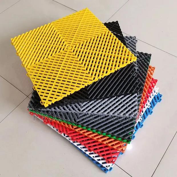 Premium PVC Drainage Floor Tiles 40×40cm | 18mm Thick