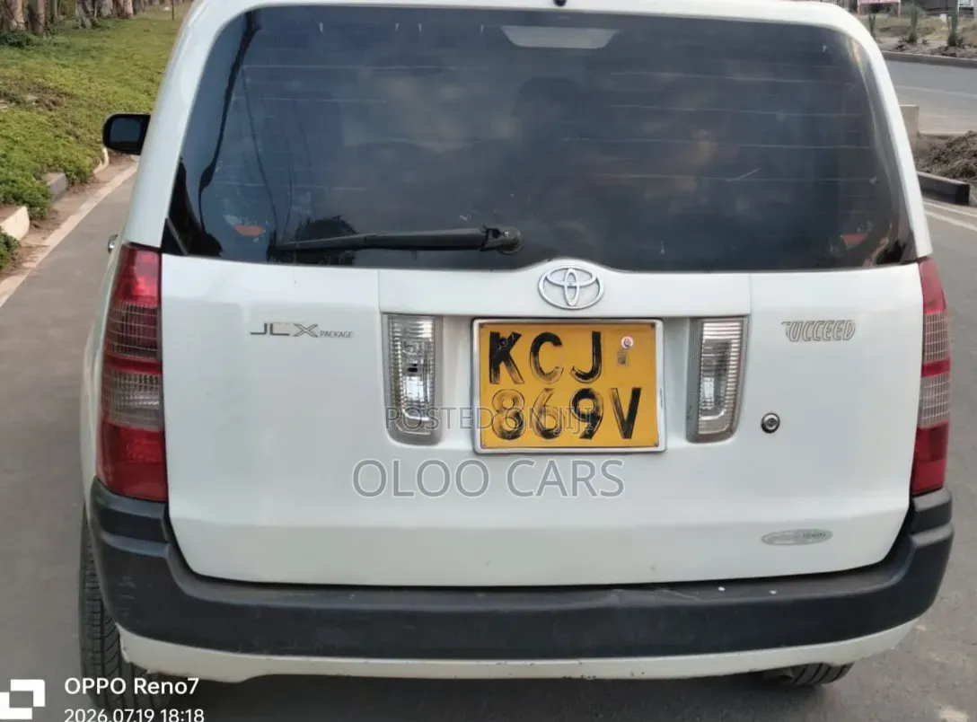 Toyota Succeed 2009 White