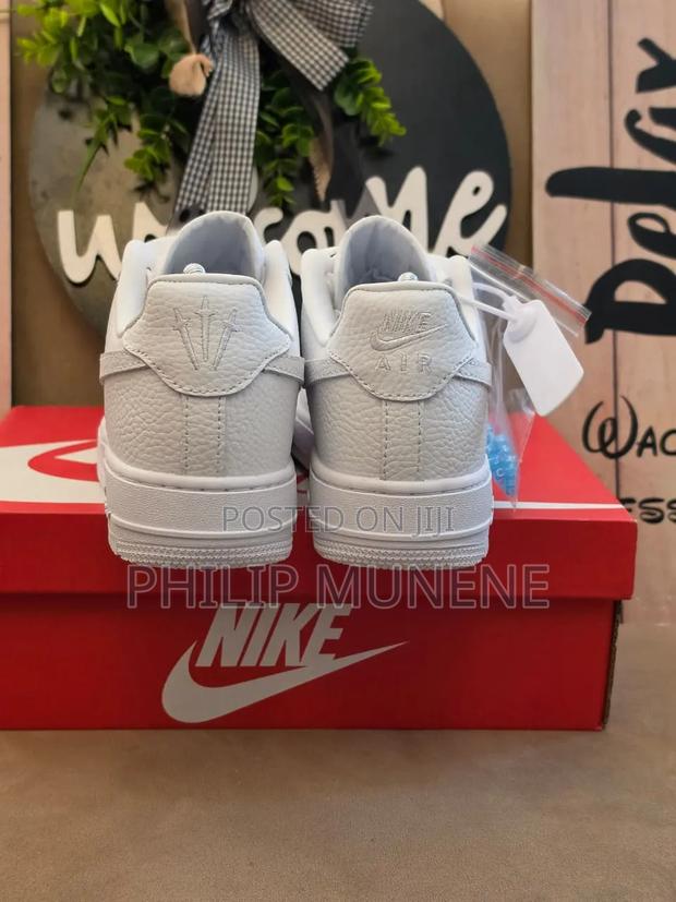 Brand New Shoes - thumbnail 5