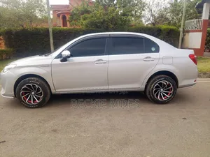 Toyota Axio 2018 Silver