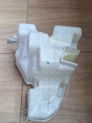 Toyota Mark X GRX130 Windscreen Washer Bottle (2010-2012)
