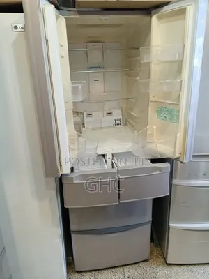 HITACHI French Door Refrigerator