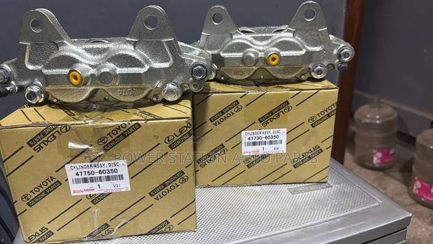 Toyota Prado J150 Front Brake Calipers - main view