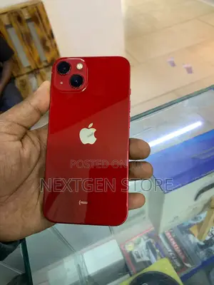Apple iPhone 13 128 GB Red