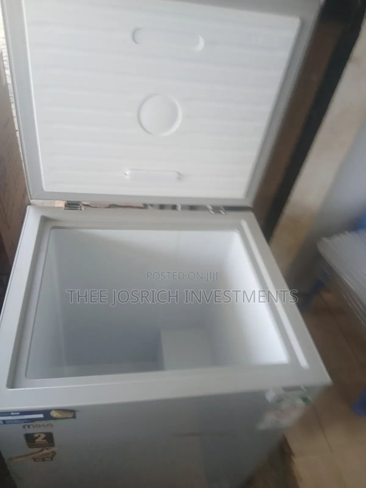 Mika 142 Litres Deep Freezer