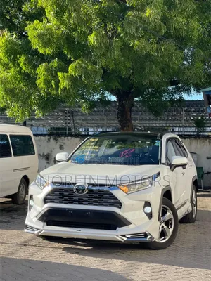 Toyota RAV4 2020 White