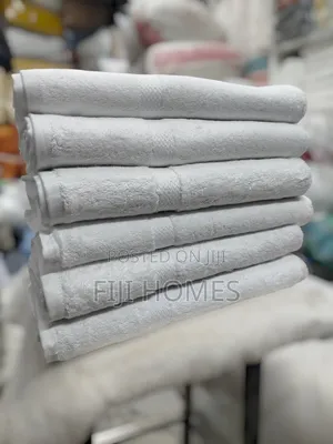 Large White Cotton Towels | 90x165cm