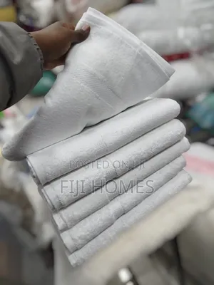 Large White Cotton Towels | 90x165cm